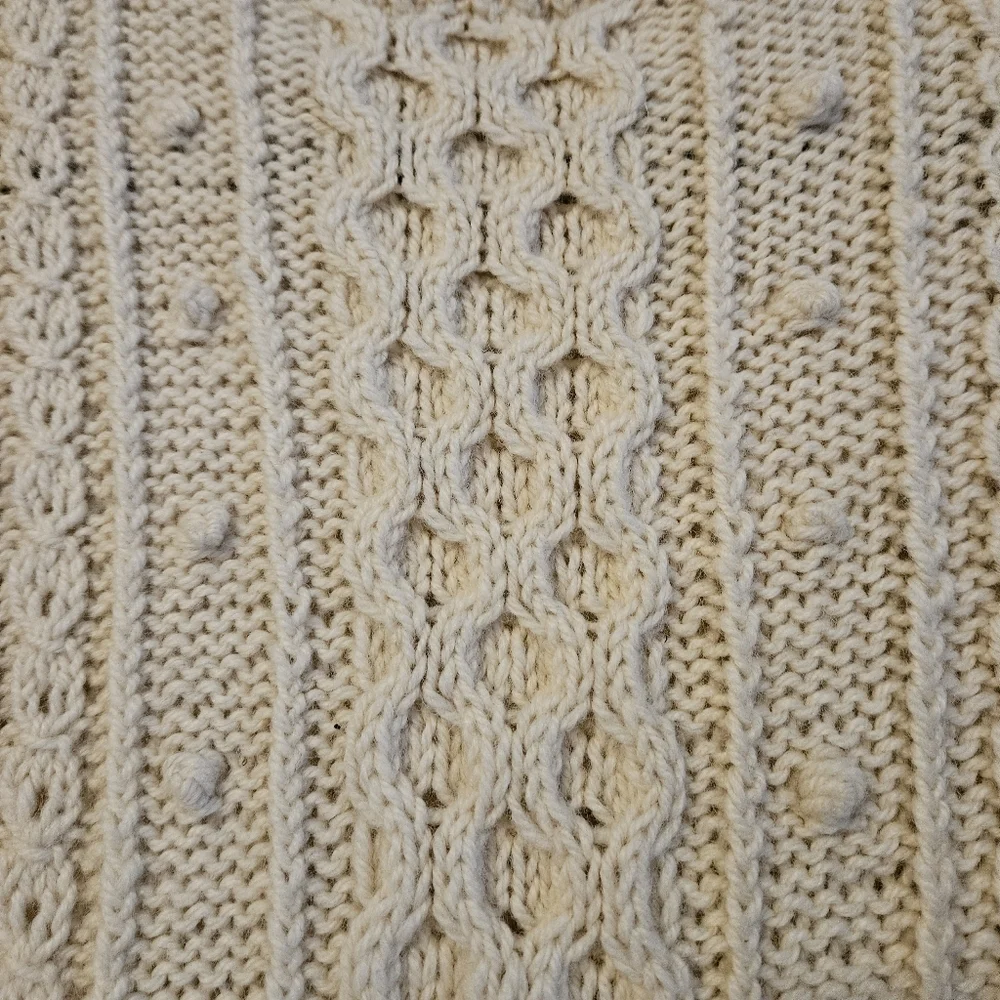 Hand Knit Cream Oversized Sweater - Picture 3 of 8